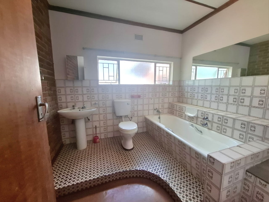 10 Bedroom Property for Sale in Universitas Free State
